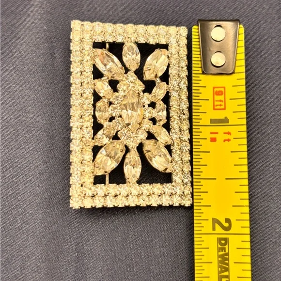 1950s GLAMOUR! Large Rectangular Marquise Rhinestone Brooch - Picture 15 of 16